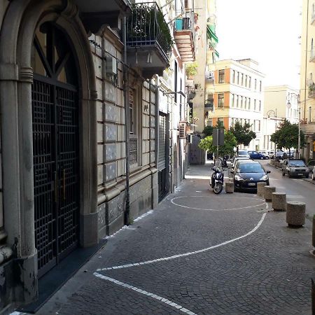 Casa Vacanze Basso Salerno Bagian luar foto
